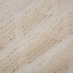 Glitzhome Red/White Knitted Christmas Tree Skirt 0.36 In. -Roman Shop 639122a8 948c 42d7 af23 909bf994b2aa